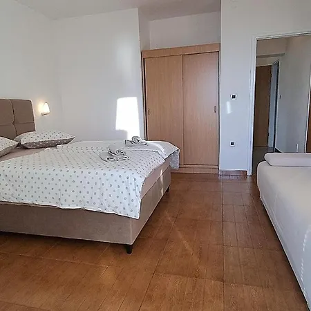 Gabriela Apartment *