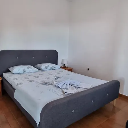 Gabriela Apartment *