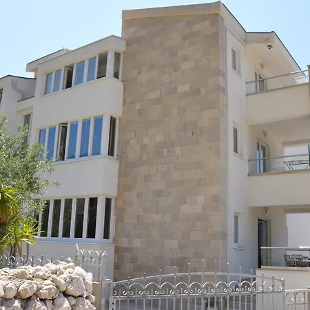 Apartment Gabriela *